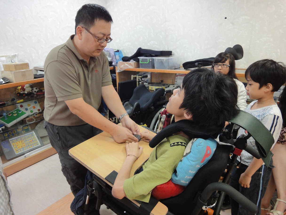 Assessment of computer assistive technology